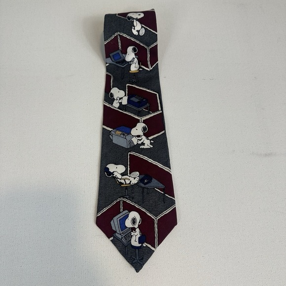 Vintage Peanuts Snoopy Work Place Silk Tie Red‎ Novelty Necktie Menswear - Picture 1 of 6